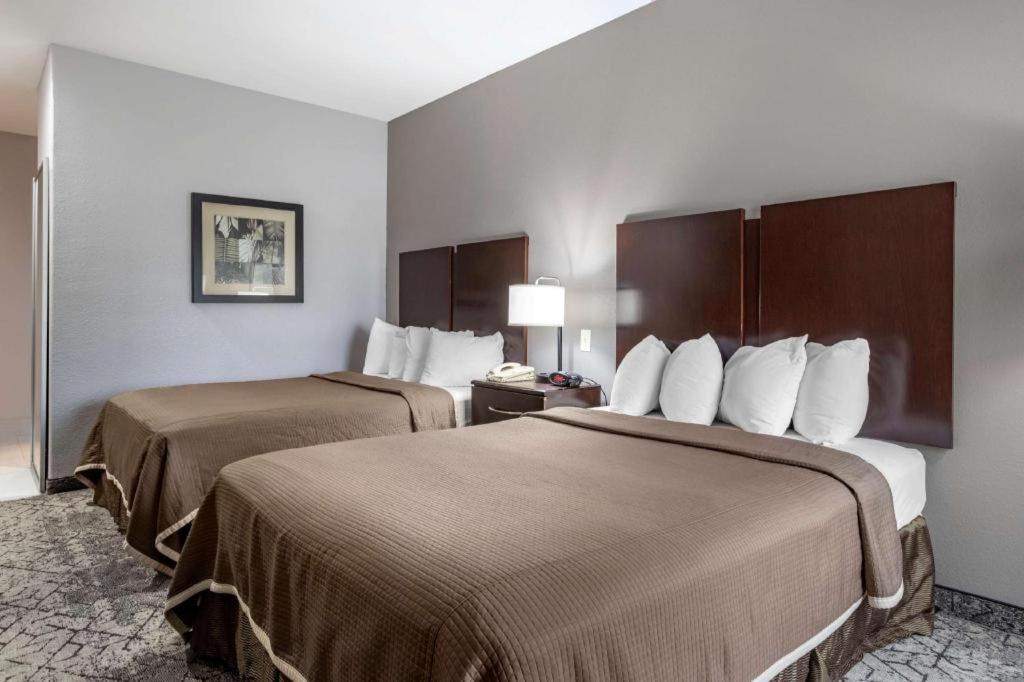 Best Western Oakdale Inn Ngoại thất bức ảnh