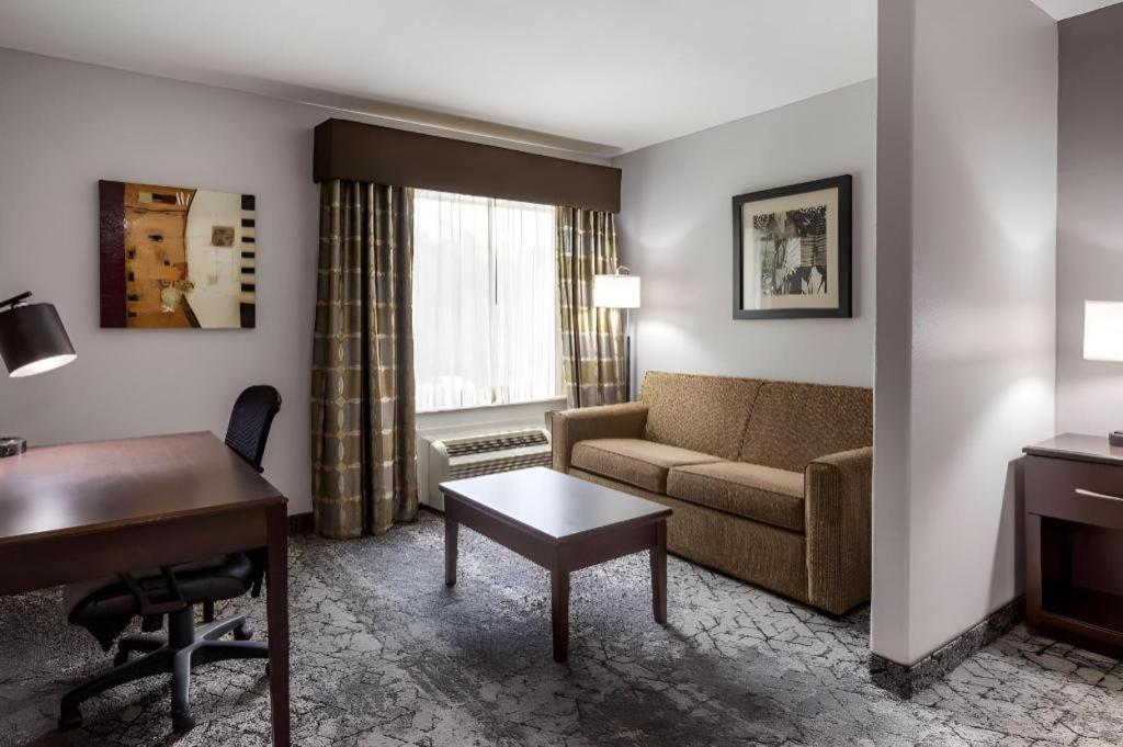 Best Western Oakdale Inn Ngoại thất bức ảnh