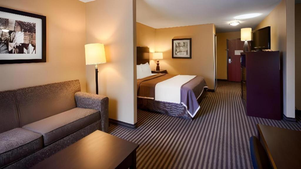 Best Western Oakdale Inn Ngoại thất bức ảnh